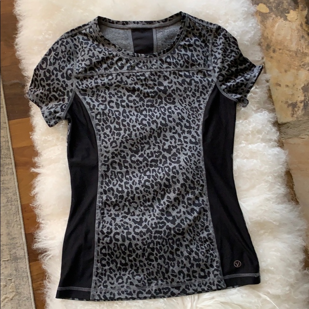 Vogo Athletica workout top